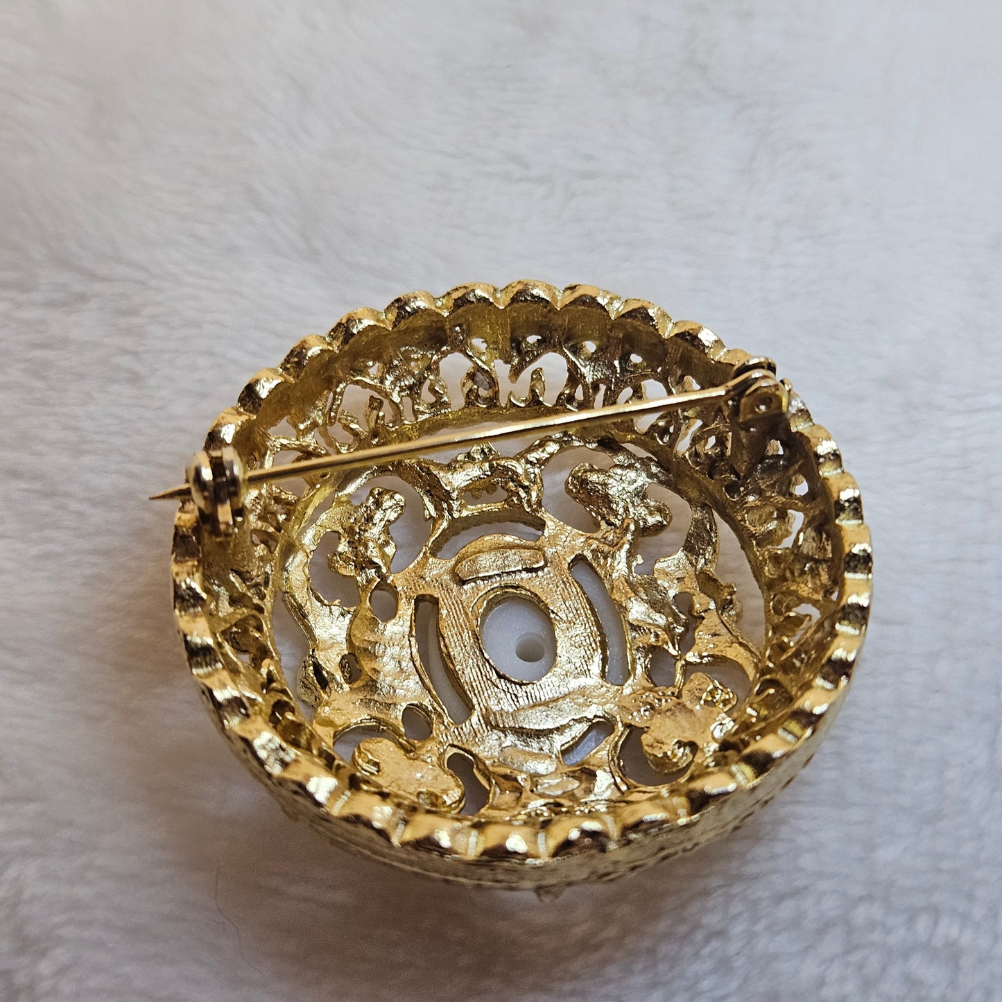 Vintage Gold Tone Faux Pearl Brooch