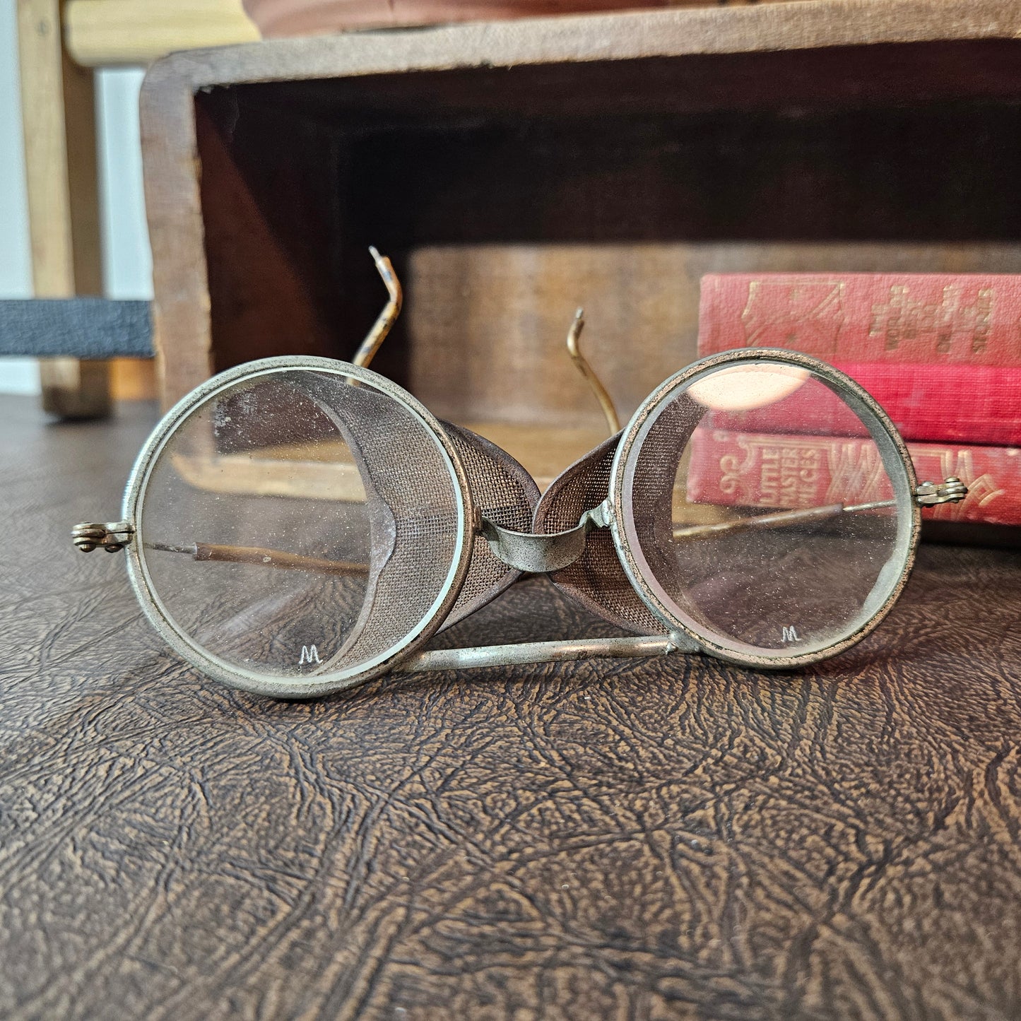 Vintage Round Wire Frame Spectacles with Side Shields