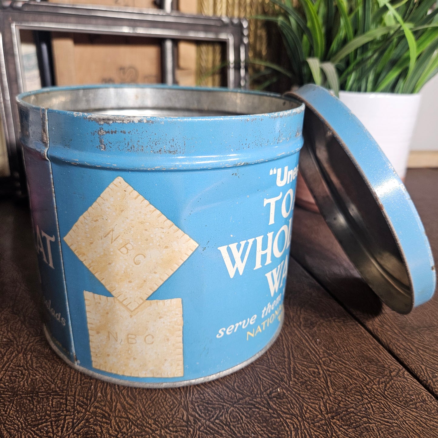 Uneeda Bakers Whole Wheat Wafer Tin