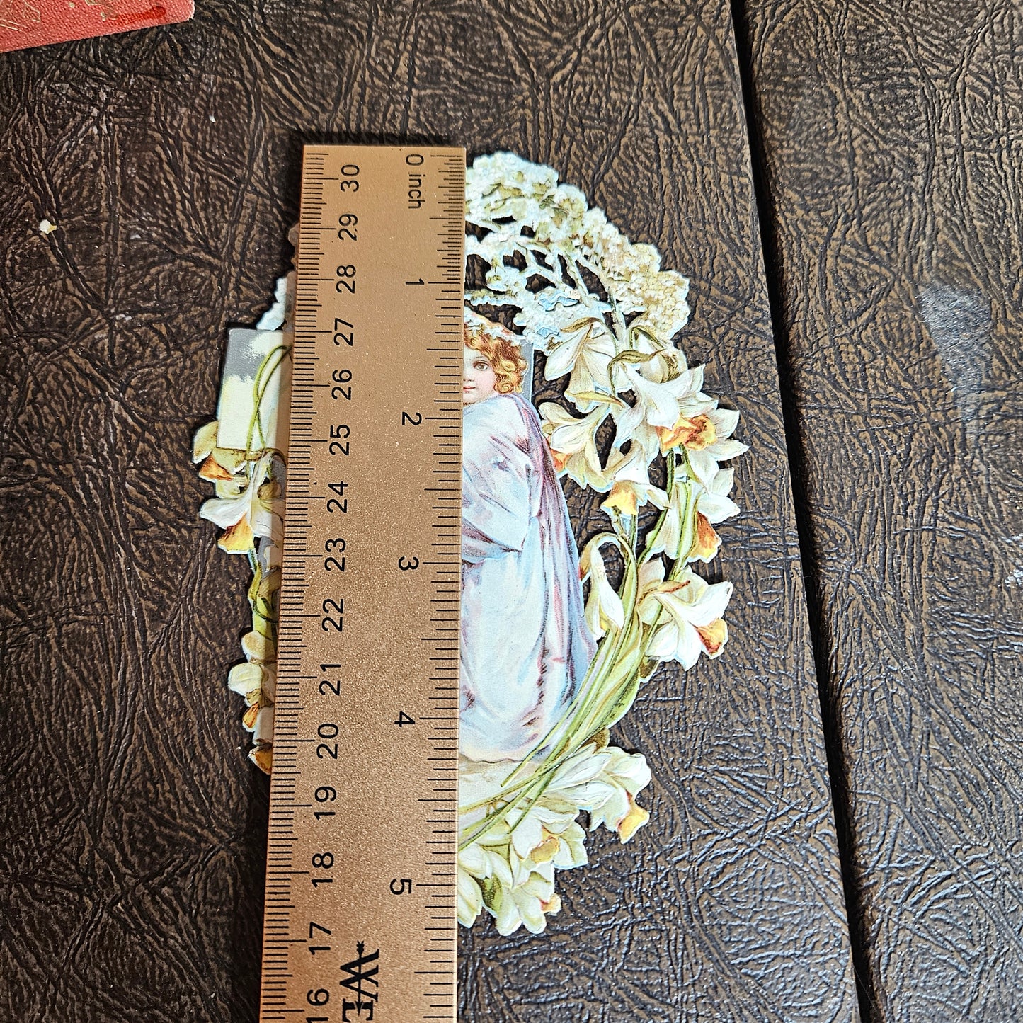 Art Nouveau Floral Die Cut Card with Daffodils