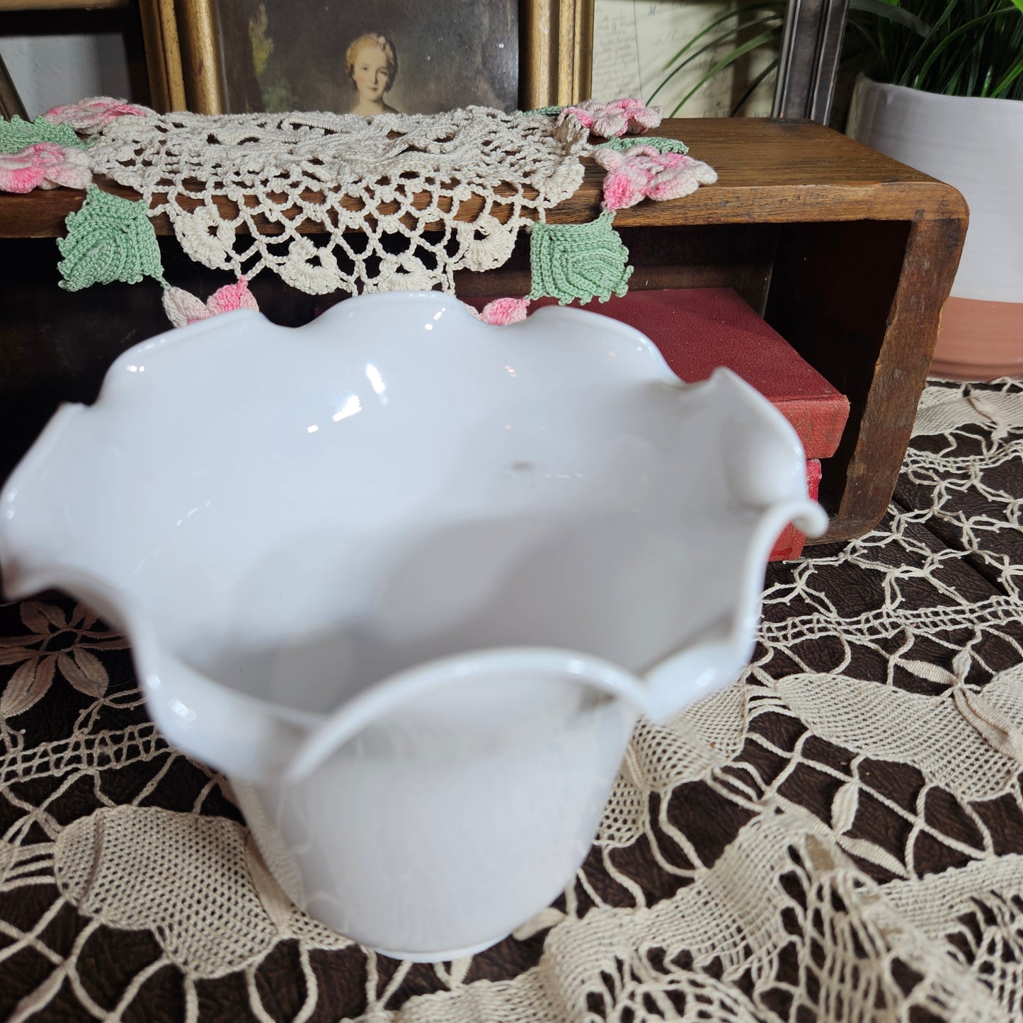 White Scalloped Milk Glass Lamp Shade