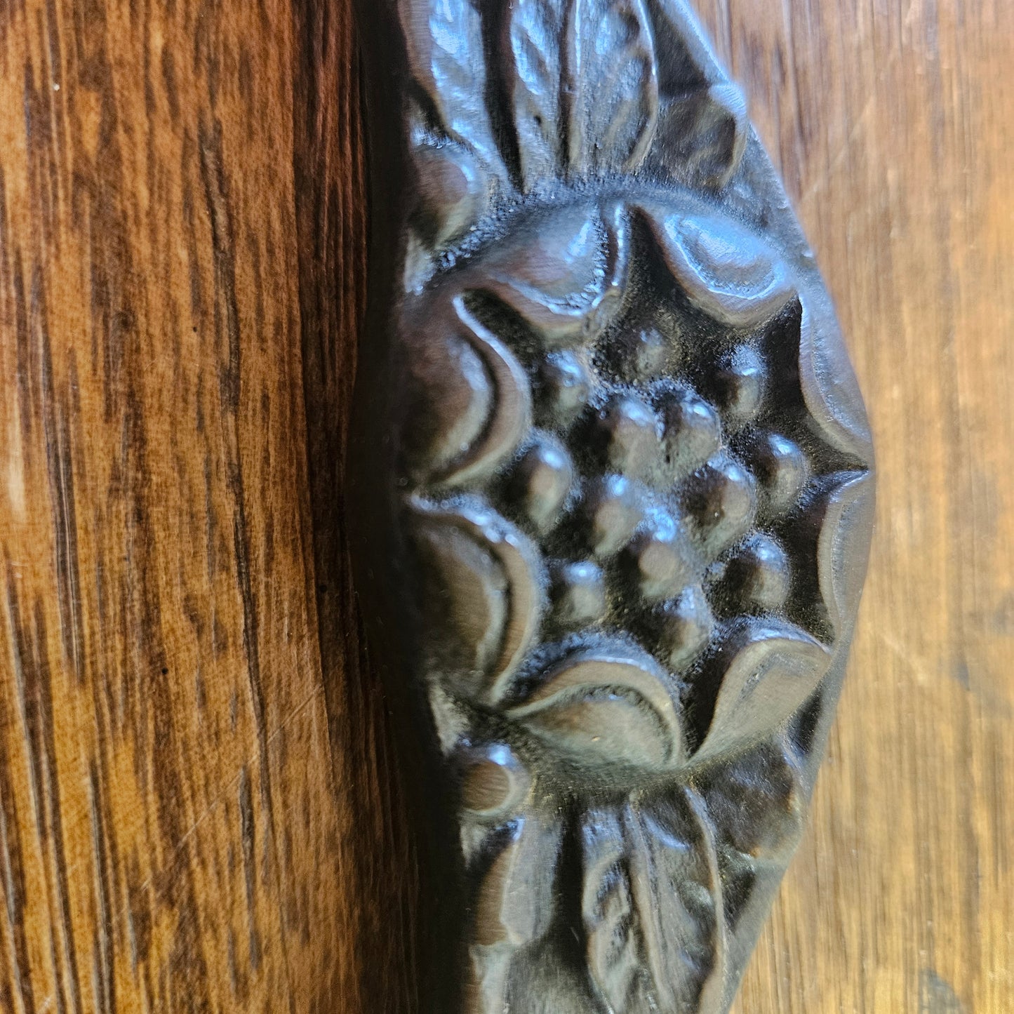 Ornate Cast Metal Drawer Pull Handle