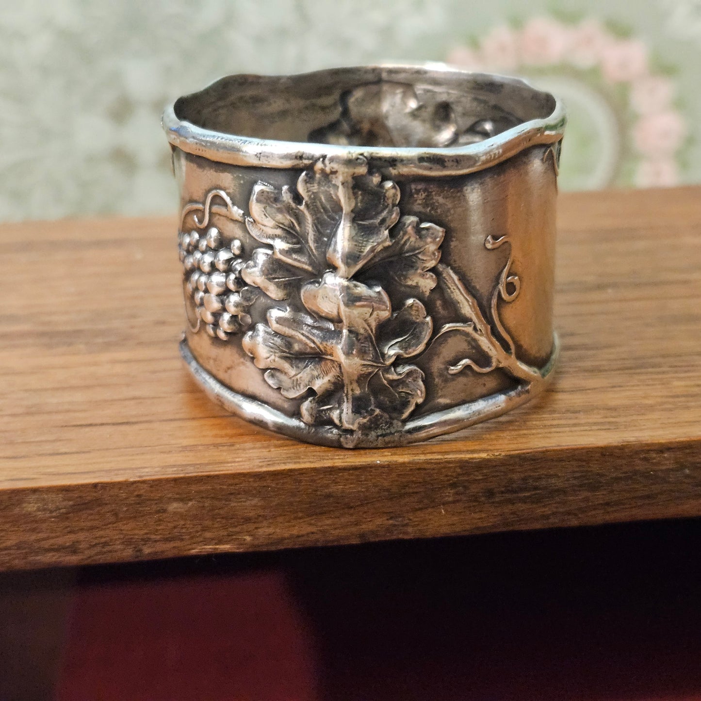 Sterling Silver Grapevine Monogram Napkin Ring