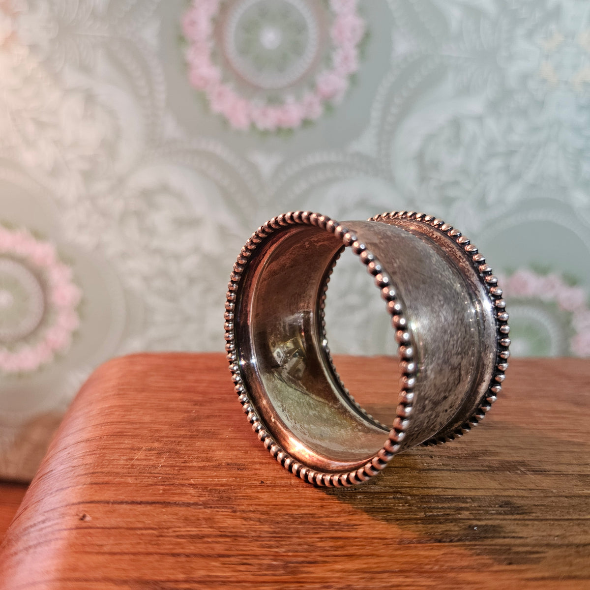 Silver Tone Beaded Edge Napkin Ring