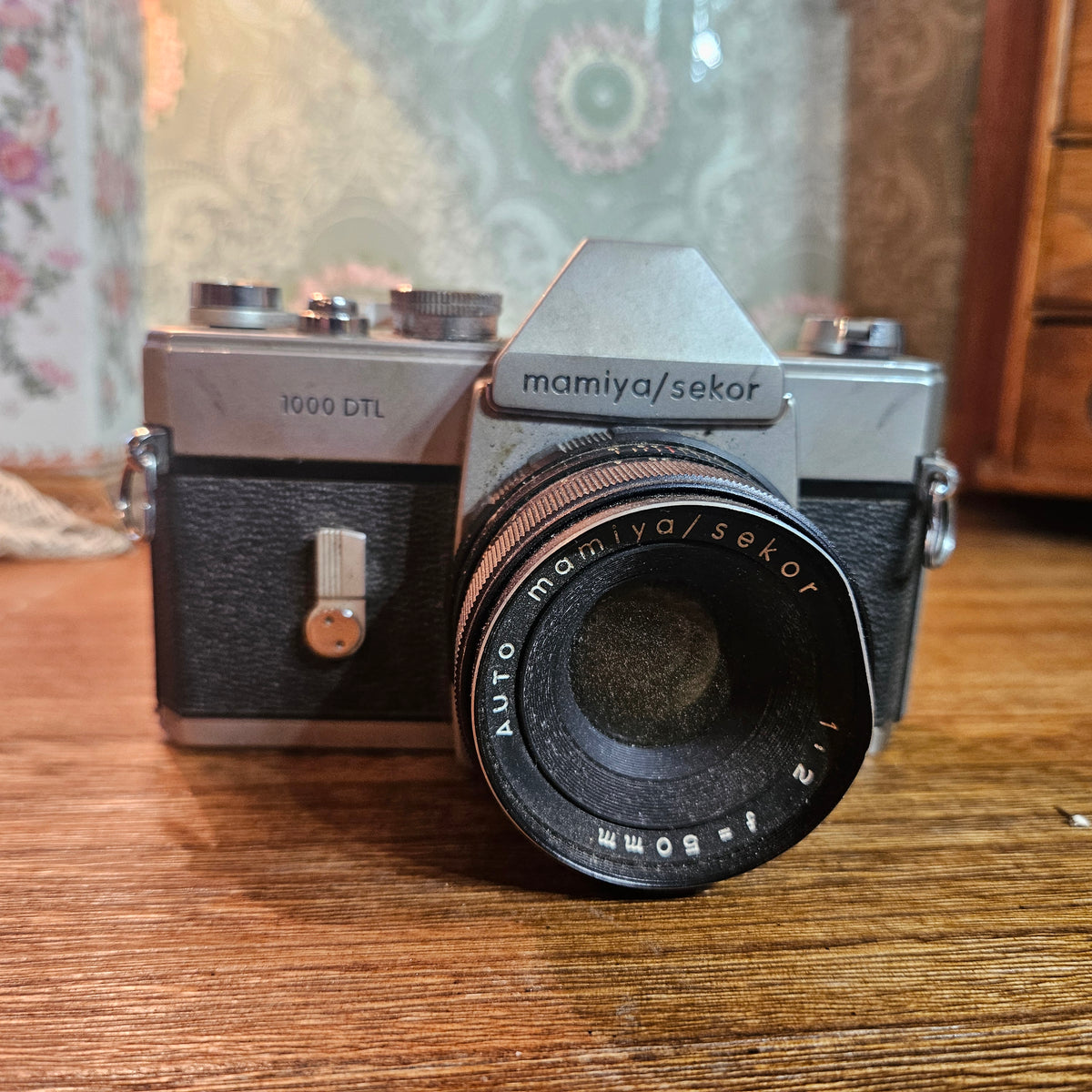 Mamiya/Sekor 1000 DTL Camera with 50mm f/2 Lens