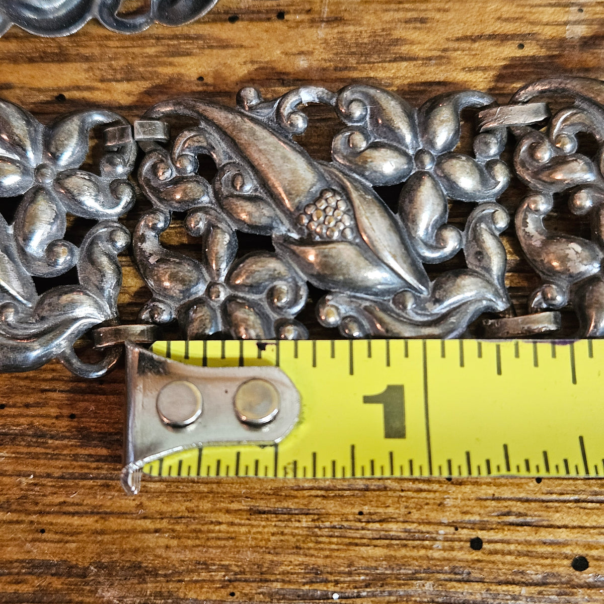 Silver Tone Filigree Metal Belt Floral Links
