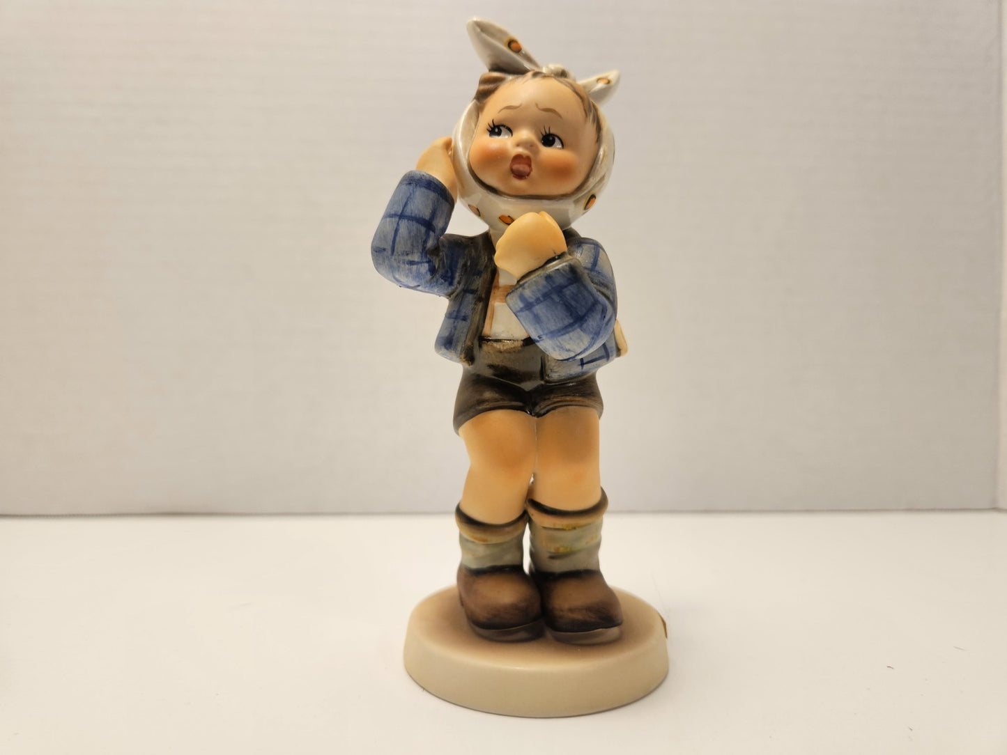 Goebel Hummel "Boy with Toothache"