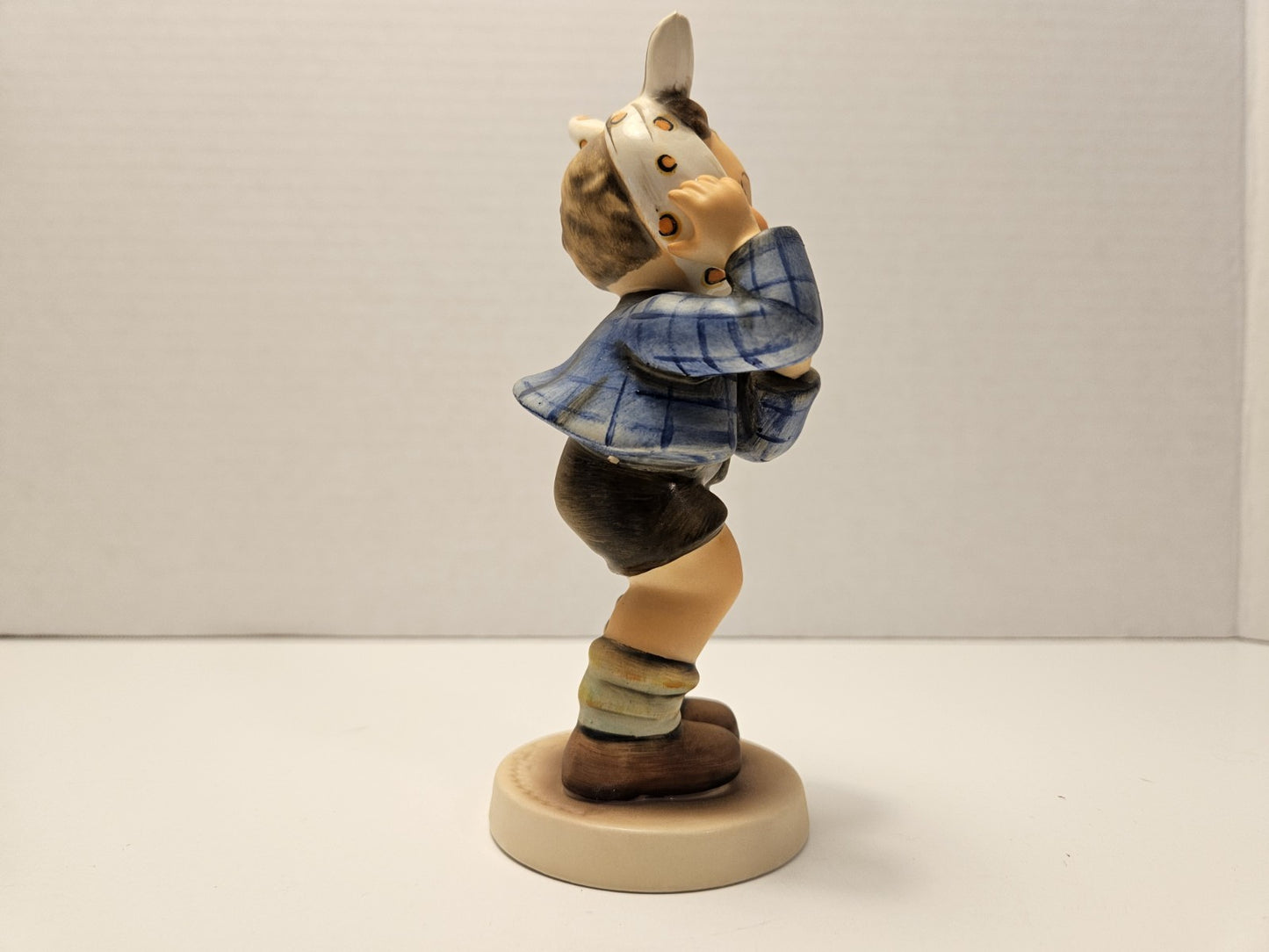 Goebel Hummel "Boy with Toothache"