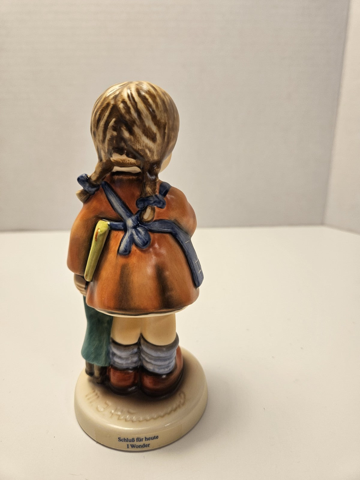 Hummel Exclusive Edition Figurine "I Wonder" in box