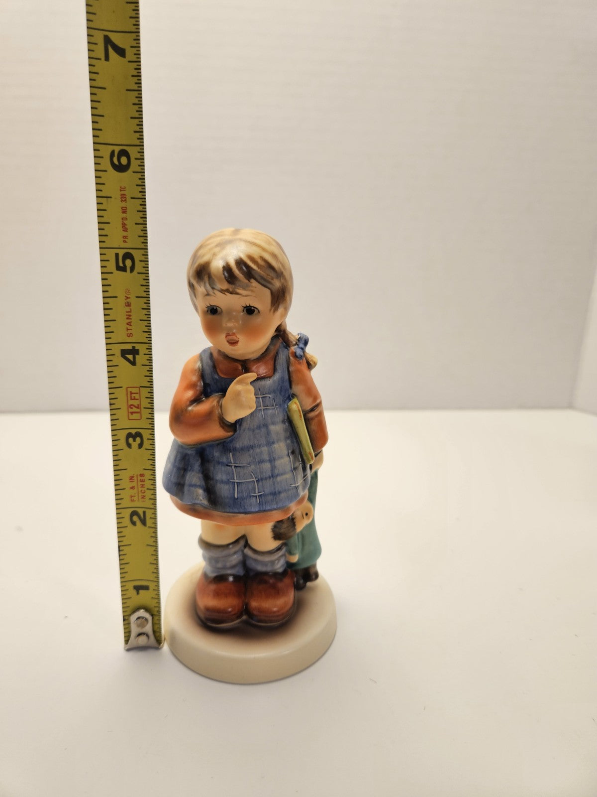 Hummel Exclusive Edition Figurine "I Wonder" in box