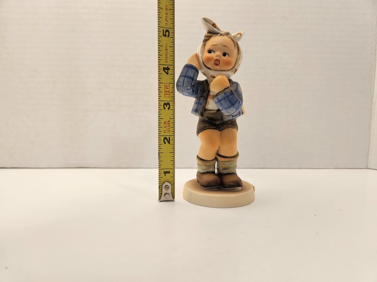 Goebel Hummel "Boy with Toothache"