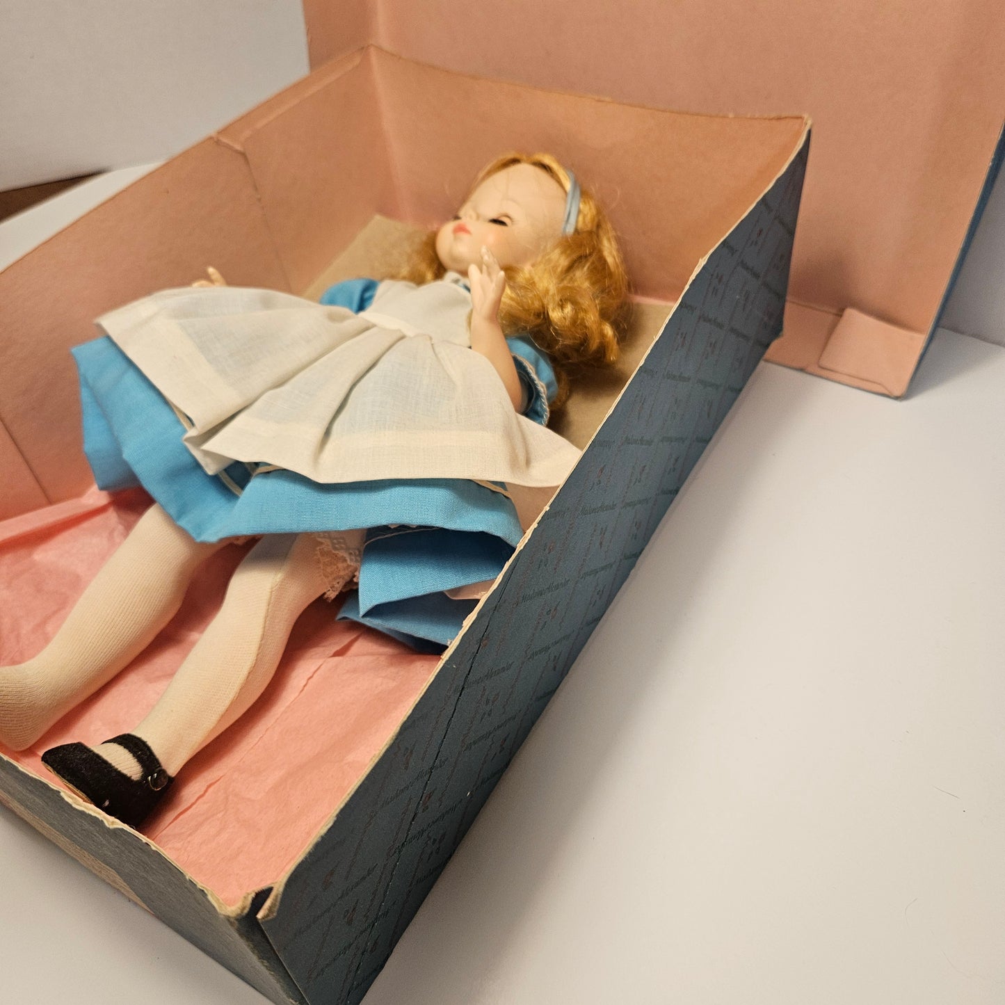 Madame Alexander Alice Doll 1552 Blue Dress
