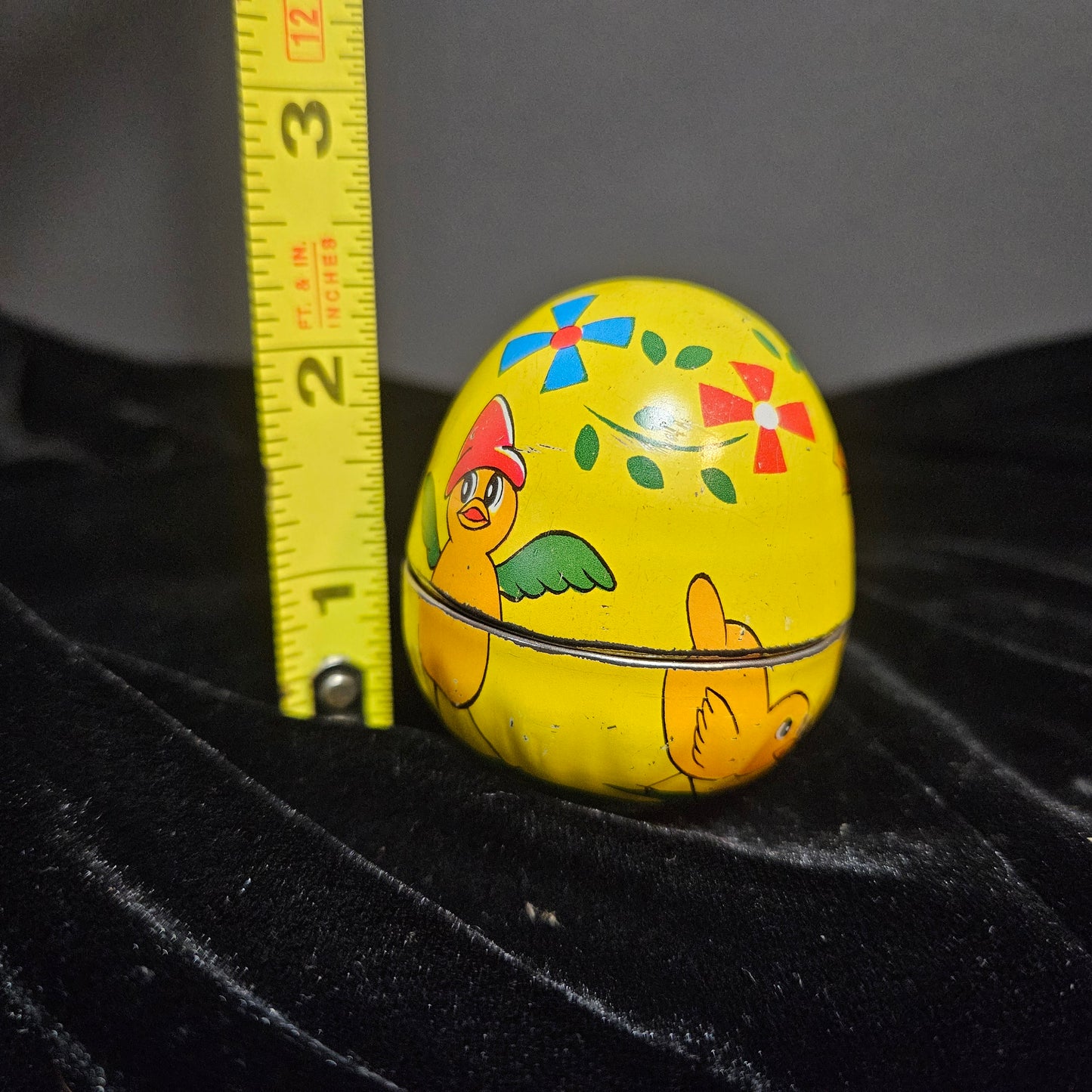 Vintage Tin Easter Egg