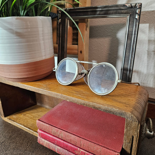 Vintage Round Wire Frame Spectacles with Side Shields