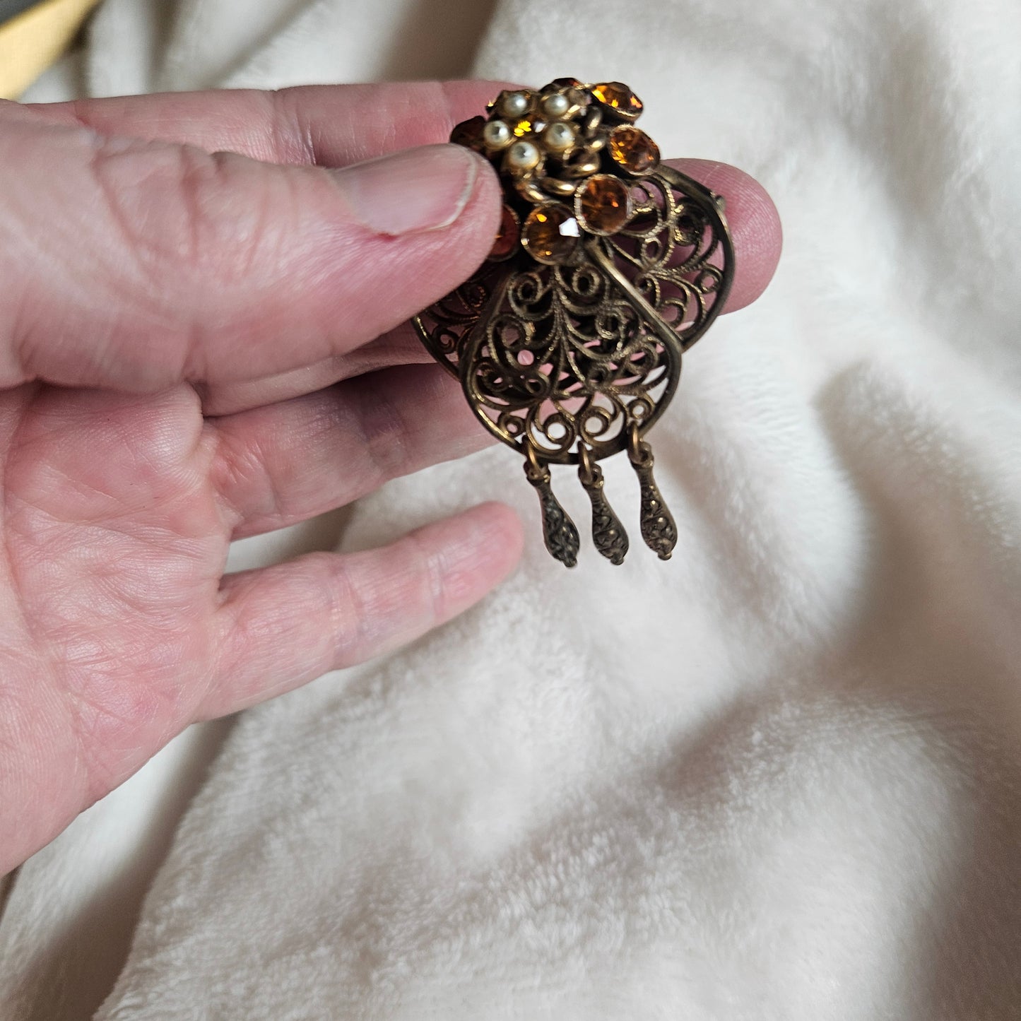 Vintage Gold Tone Filigree Brooch with Amber Rhinestones
