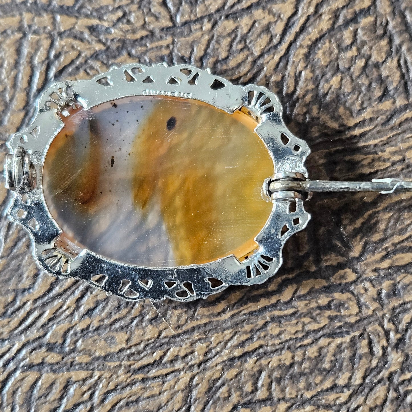 Vintage Banded Agate Oval Brooch Filigree Silver Tone Pin