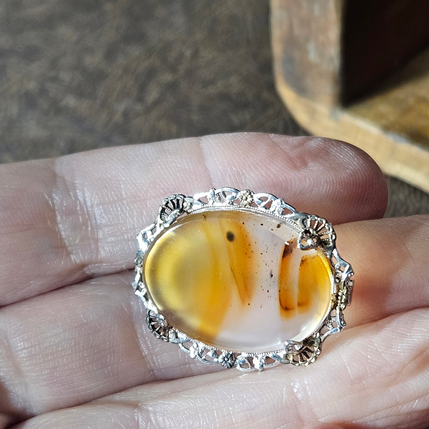 Vintage Banded Agate Oval Brooch Filigree Silver Tone Pin