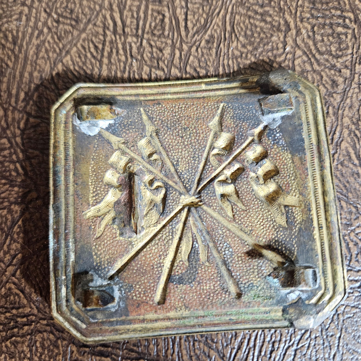 Metal Belt Buckle with Crossed Flags Motif 1840's French Officer