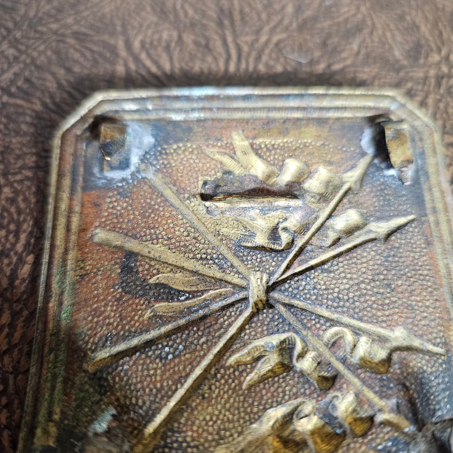 Metal Belt Buckle with Crossed Flags Motif 1840's French Officer