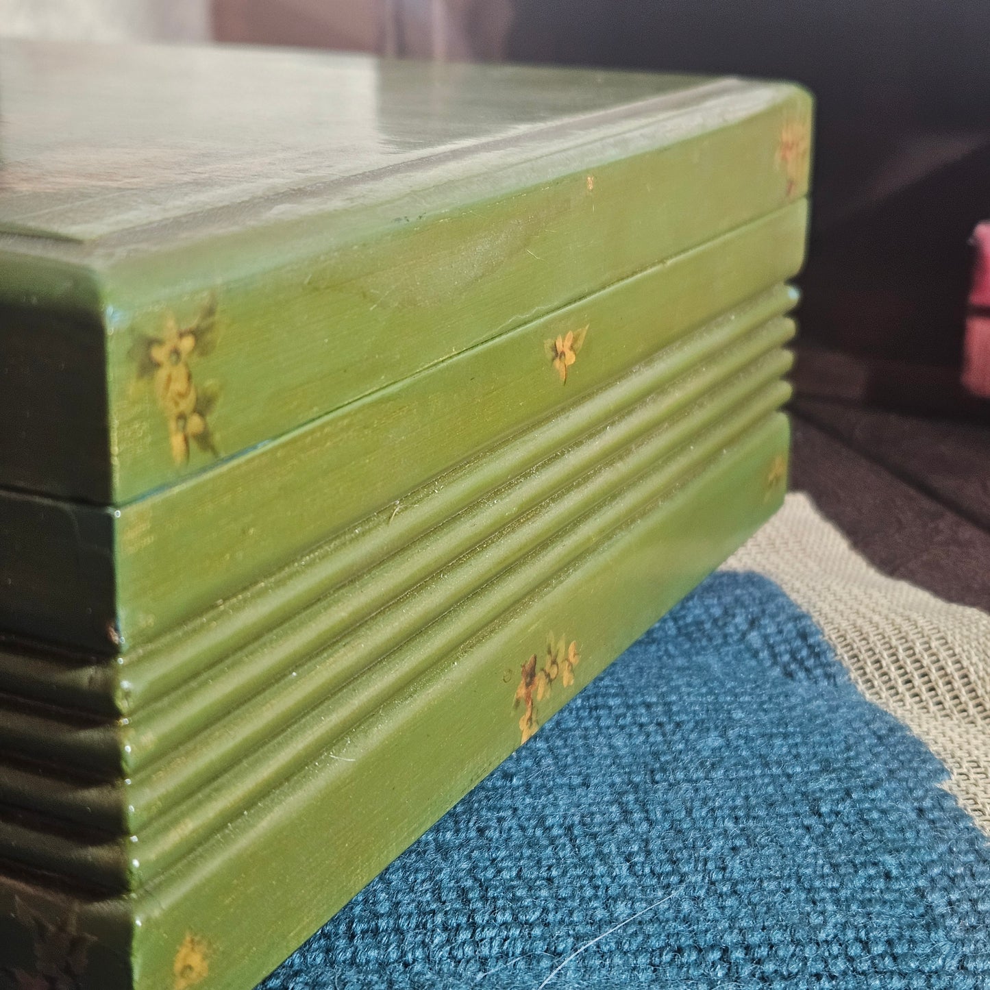 Green Victorian Style Jewelry Box