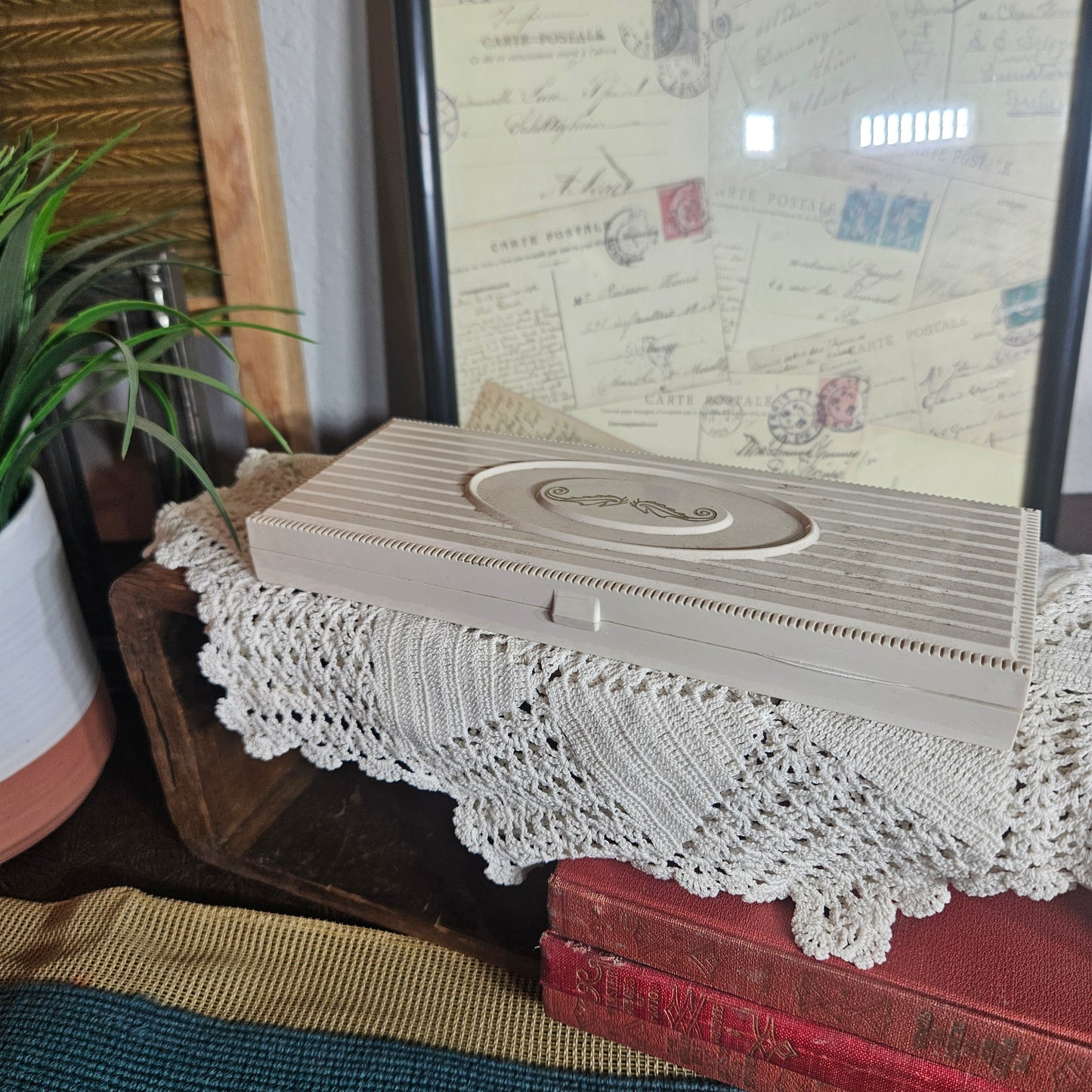 White Interior Vintage Jewelry Box