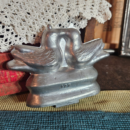 Vintage Metal Swan Mold Hinged Kitchen Decor