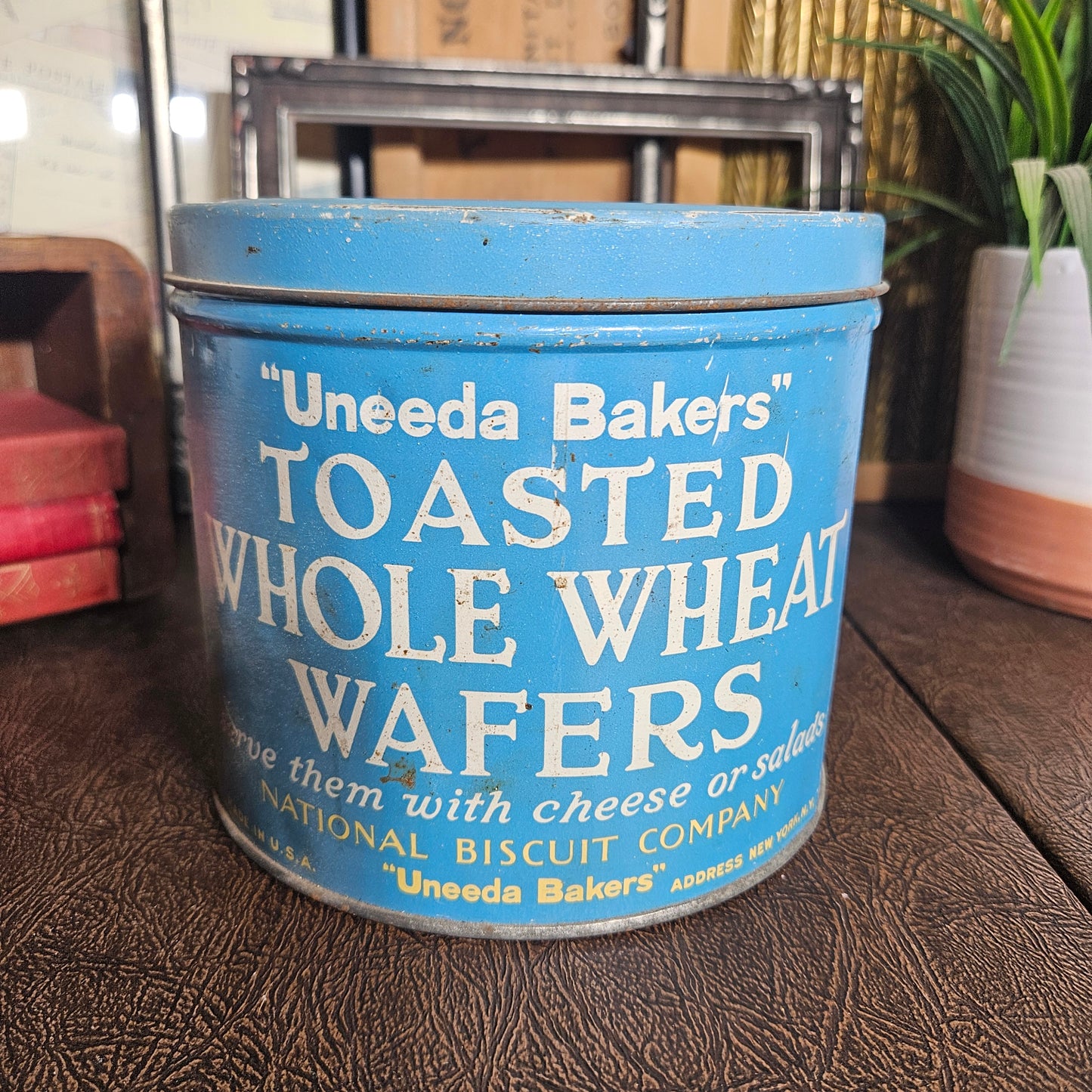 Uneeda Bakers Whole Wheat Wafer Tin