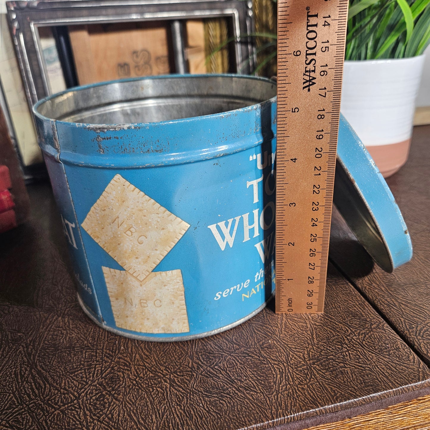 Uneeda Bakers Whole Wheat Wafer Tin