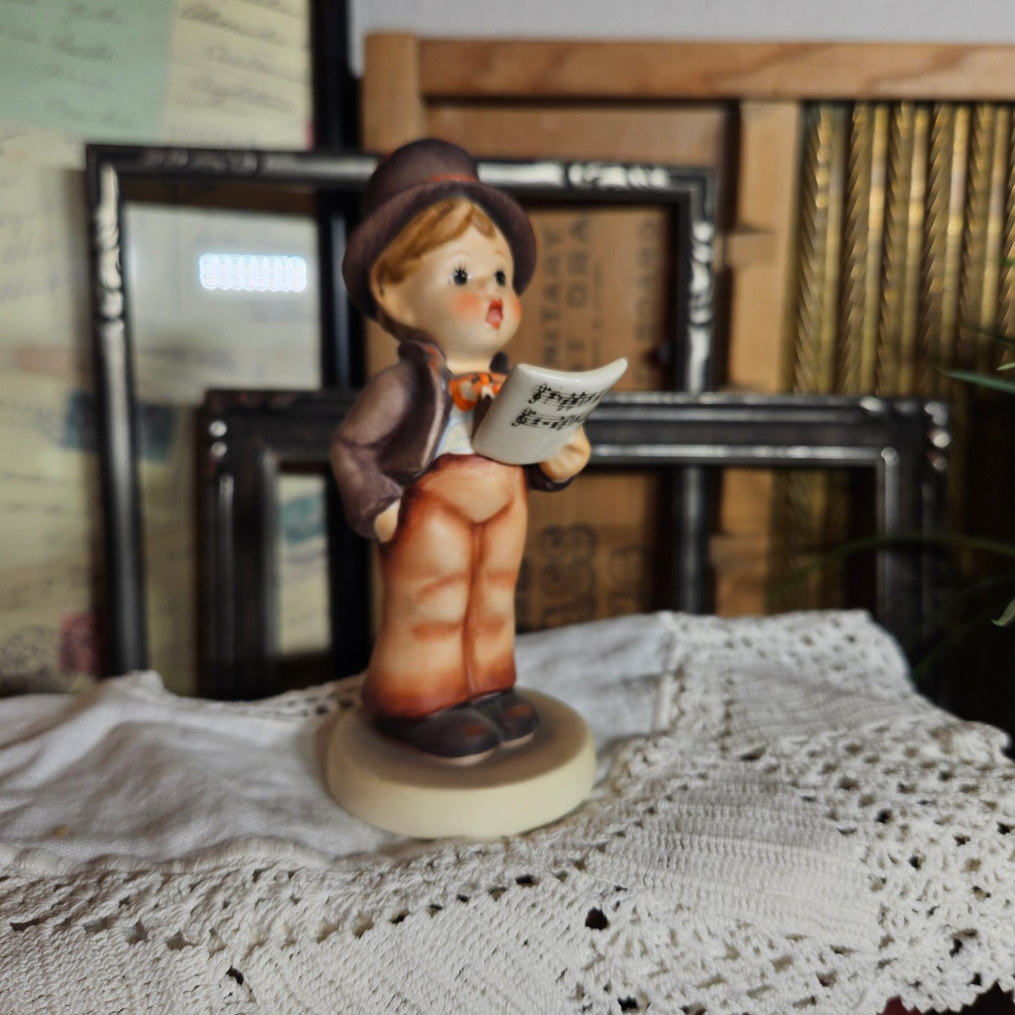 Vintage Goebel "Street Singer" Figurine U.S. Zone Mark