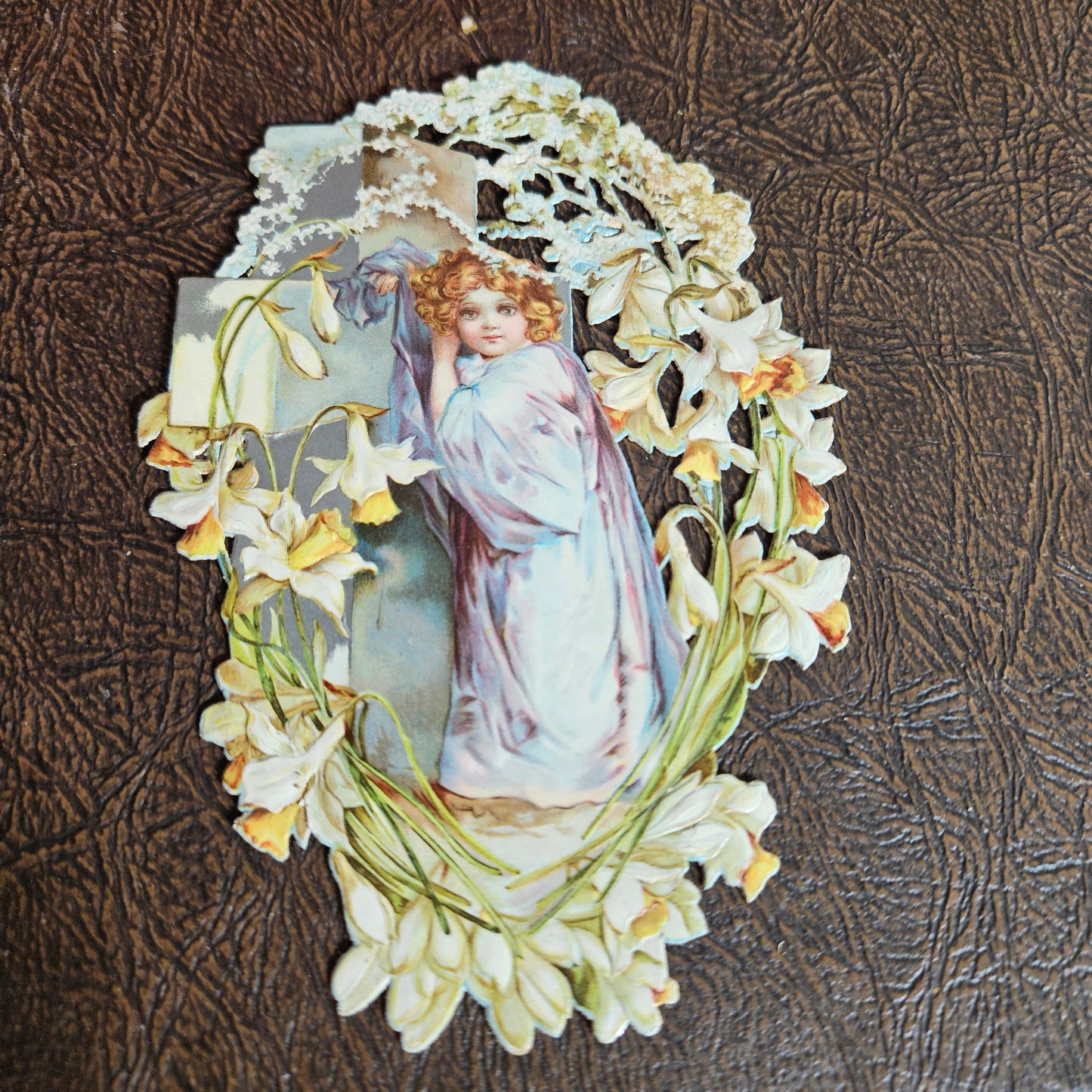Art Nouveau Floral Die Cut Card with Daffodils