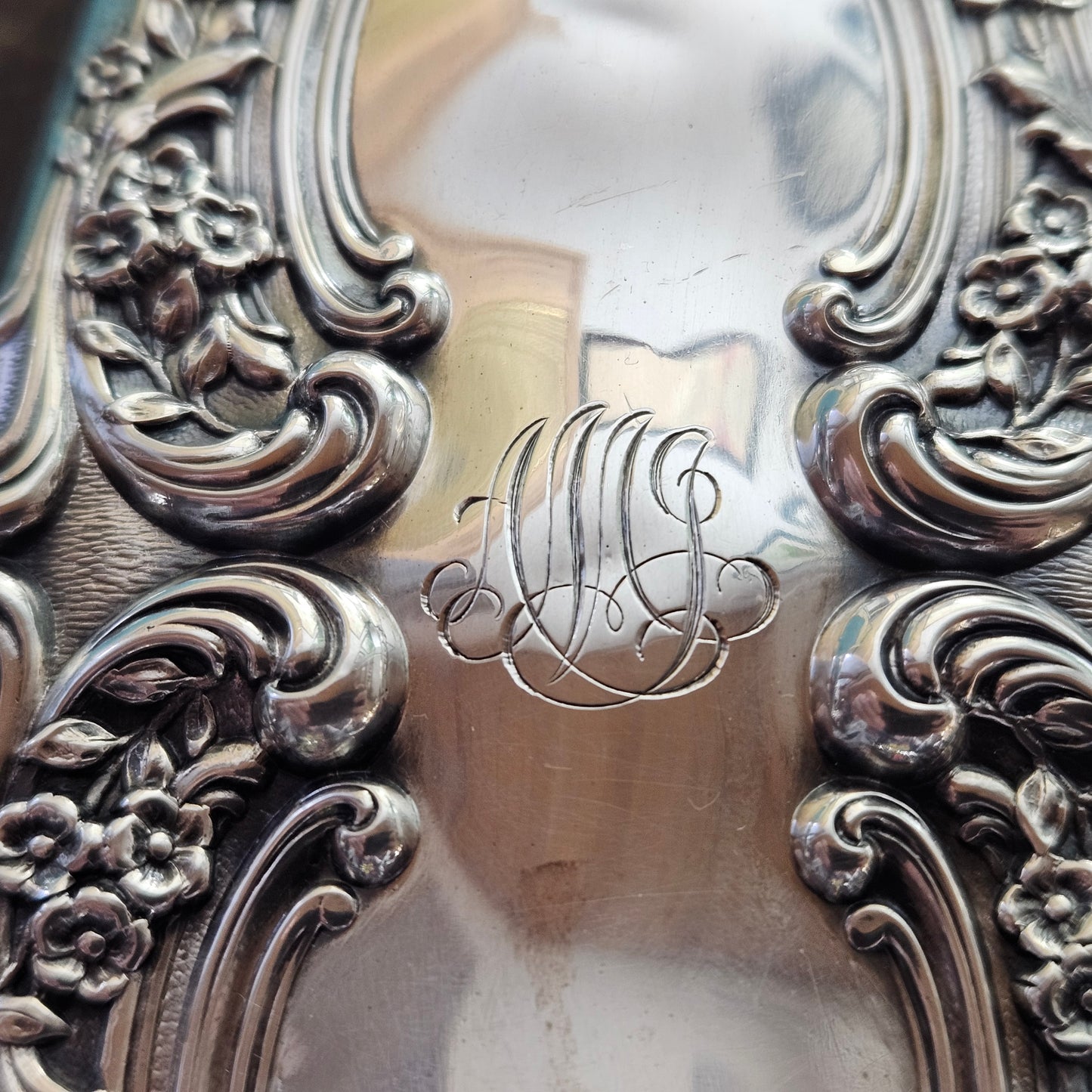Sterling Silver Repousse Vanity Brush