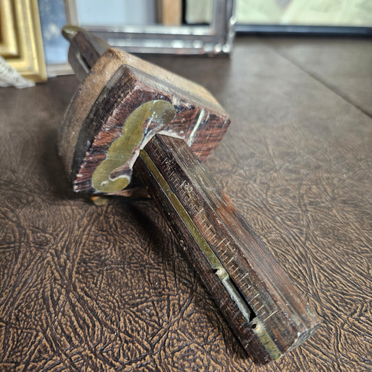 Antique Carpenter’s Scribe with Brass Adjustment