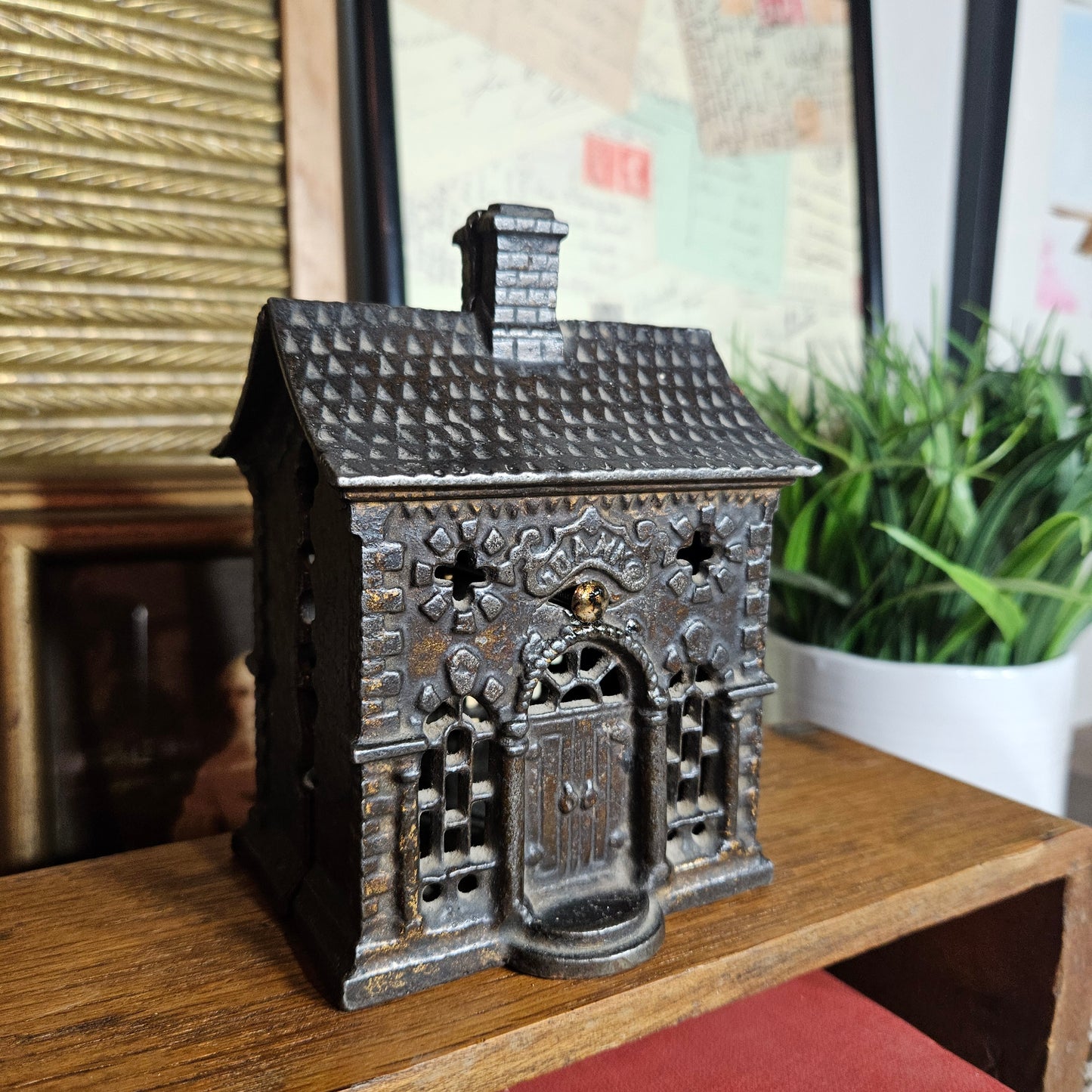 Vintage Cast Iron Cottage Coin Bank House