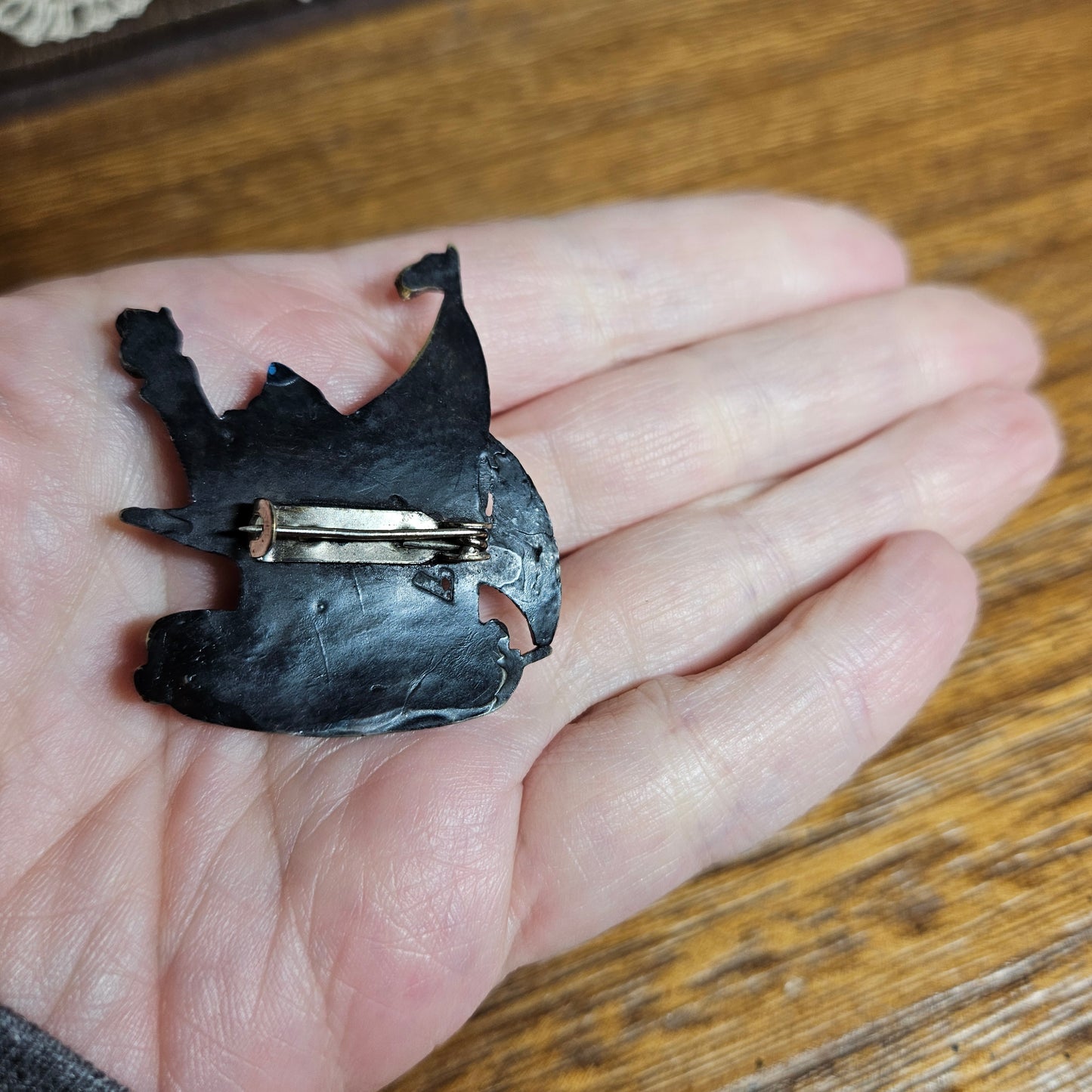 Vintage Black Sailboat Figural Brooch