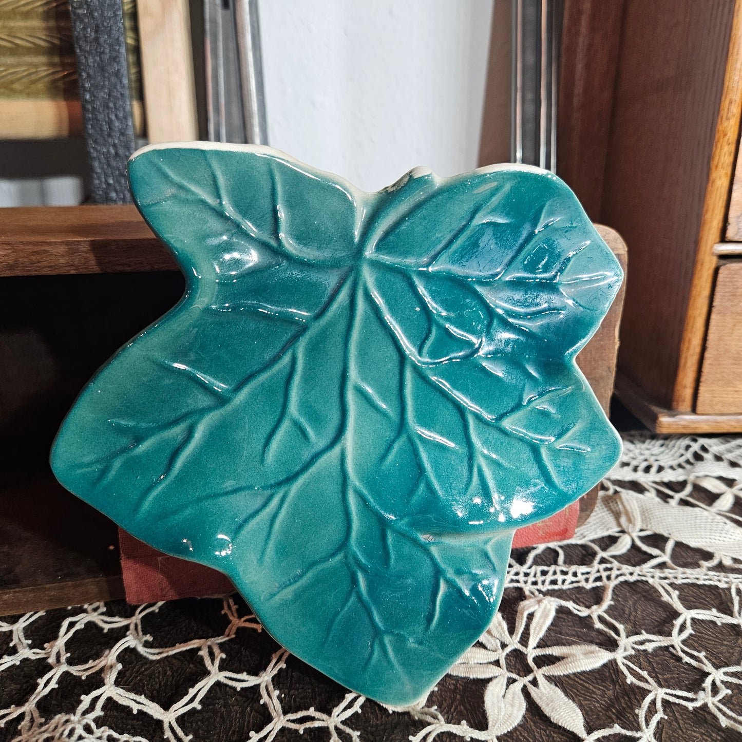 Green Ceramic Ivy Leaf Wall Pocket Planter