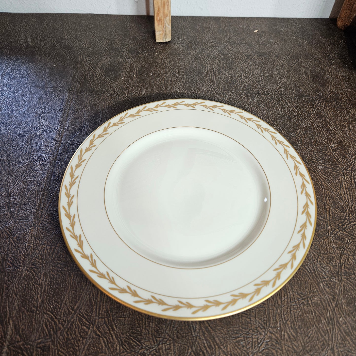 52-Piece Franciscan Beverly China Set with Gold Laurel Trim