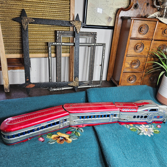 Vintage Union Pacific Tin Streamliner Train Set