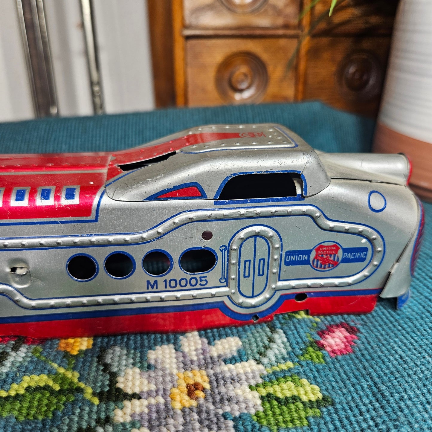 Vintage Union Pacific Tin Streamliner Train Set