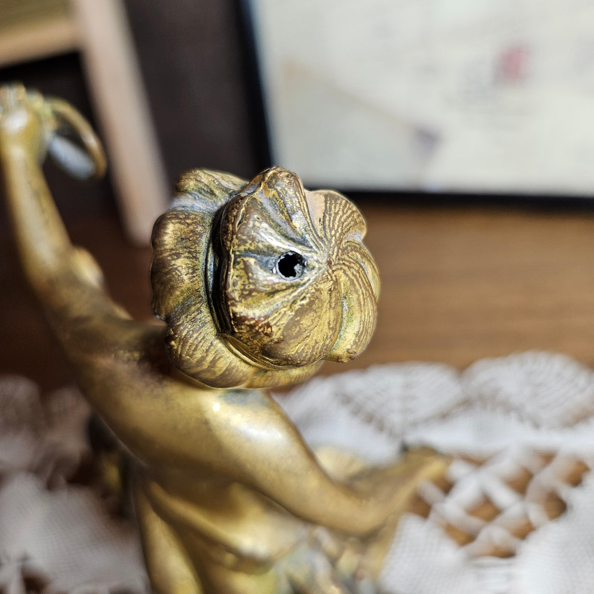 New Haven Cherub Figural Mantel Clock