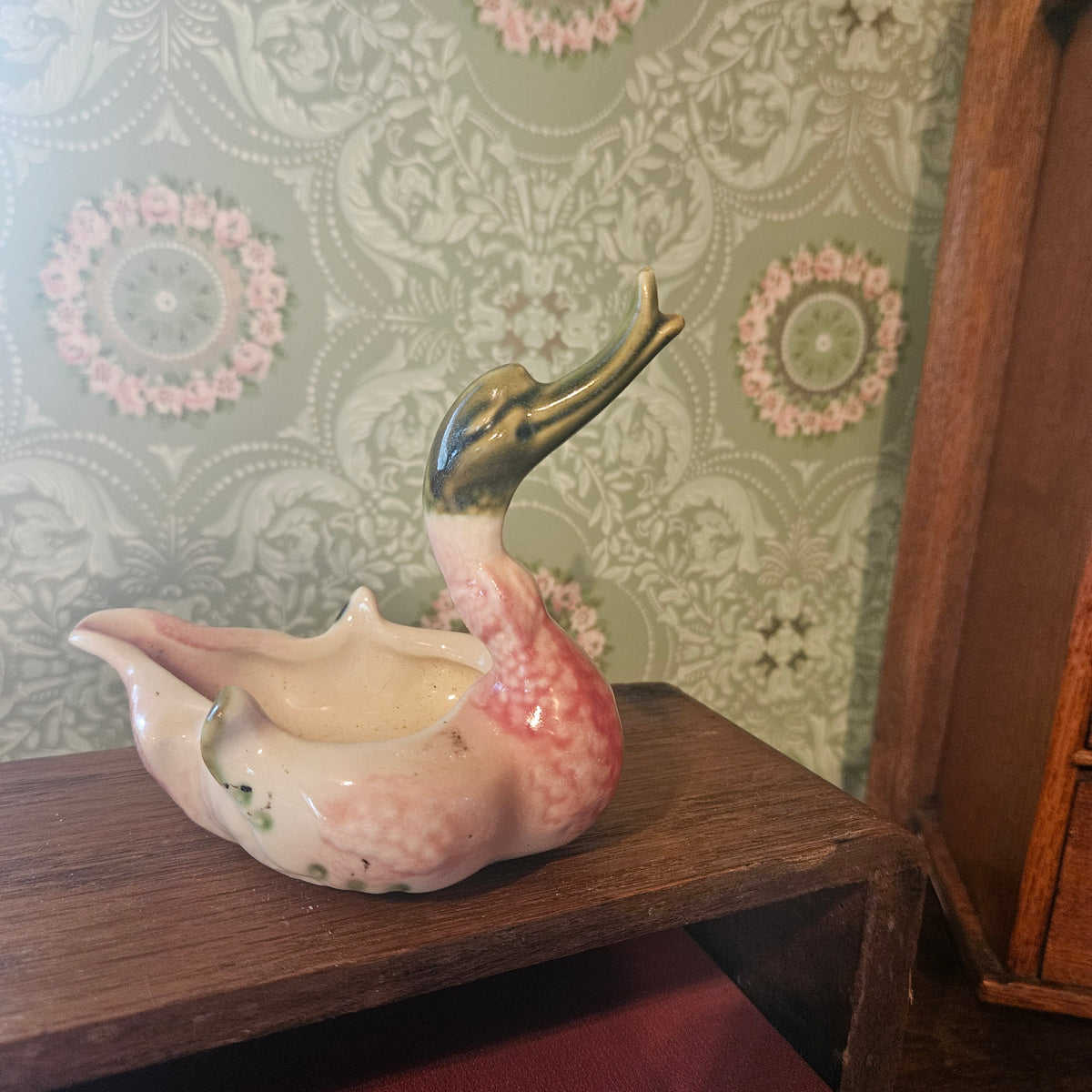 Hull Pottery Swan Planter Trinket Dish