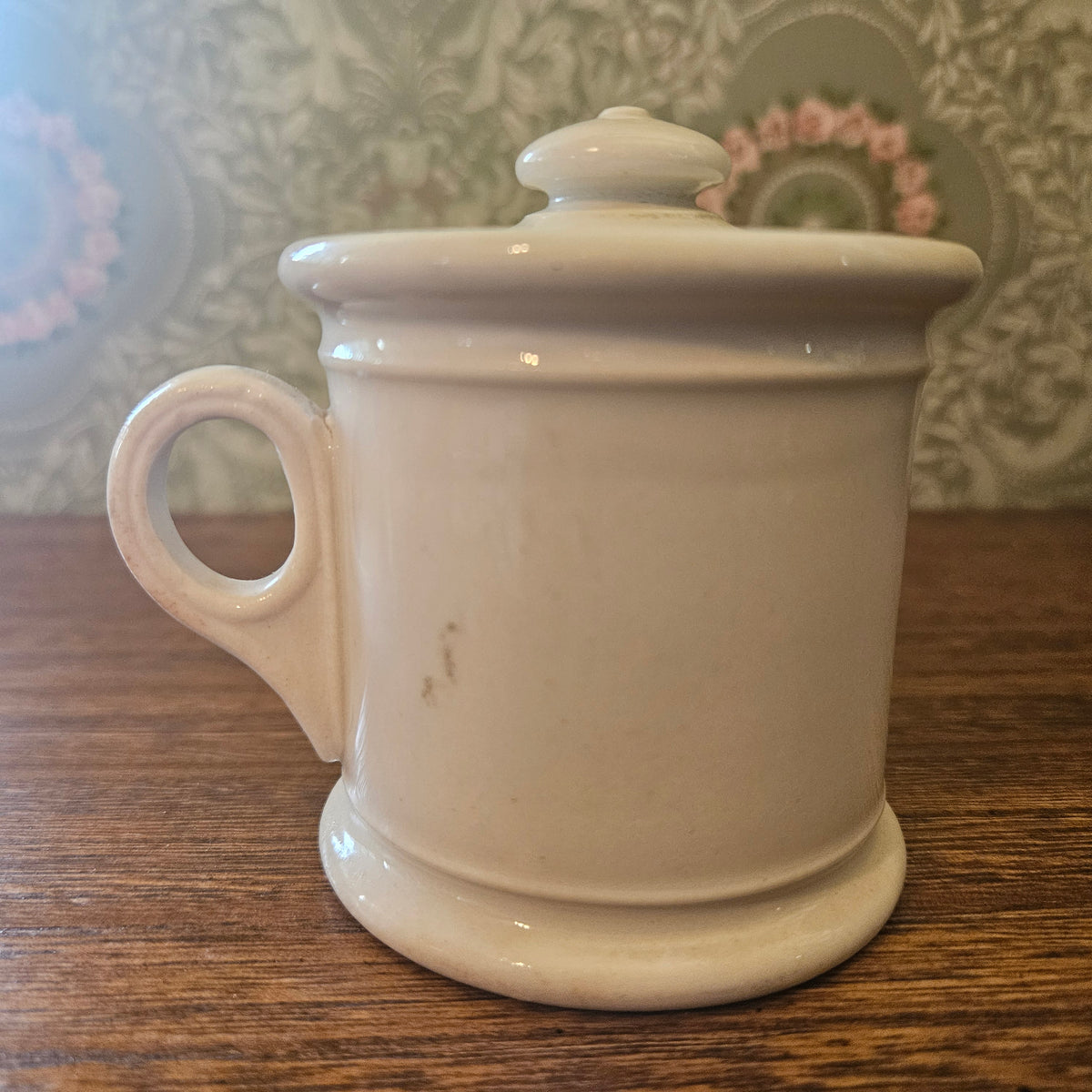 Knowles, Taylor & Knowles Semi-Vitreous Covered Condiment Server