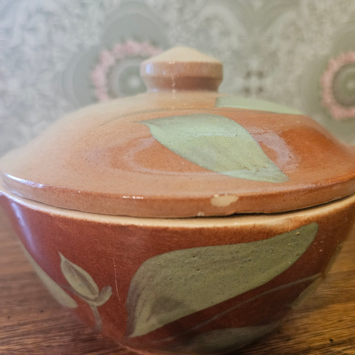 J&G Meakin Leaf Pattern Covered Casserole