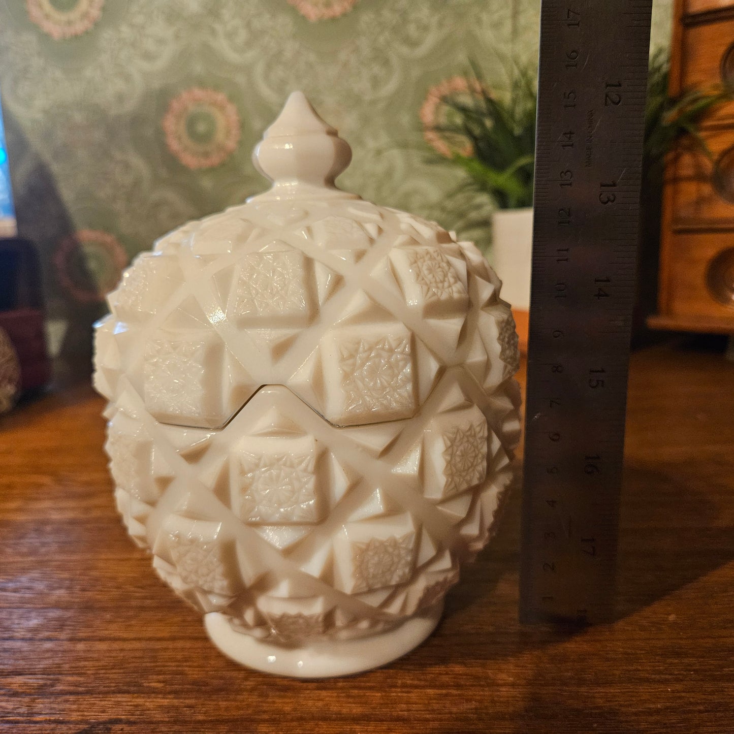 Westmorelan Old Quilt Milk Glass Covered Candy Dish