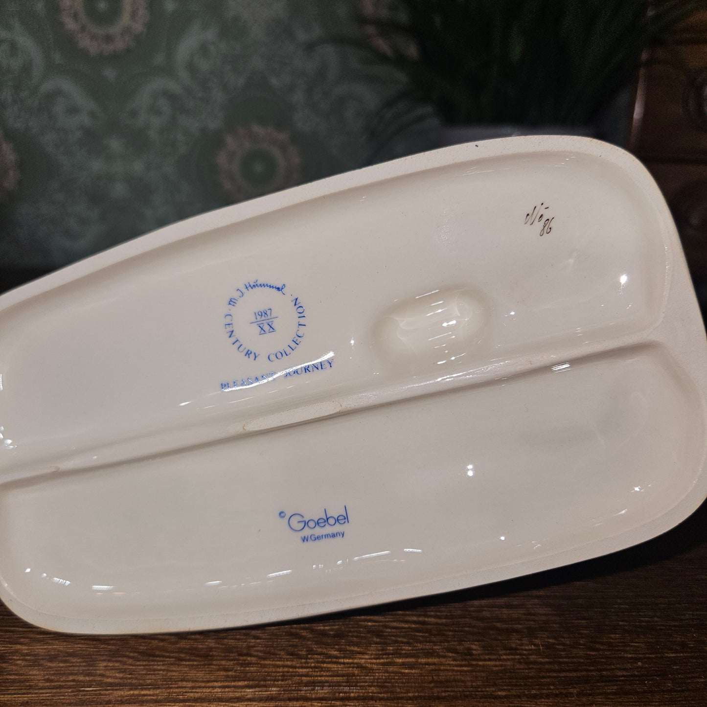 Goebel Hummel Pleasant Journey Hum 406 with Box