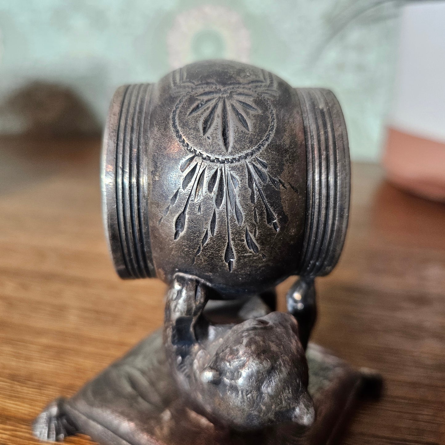 Figural Otter Silver tone Napkin Ring