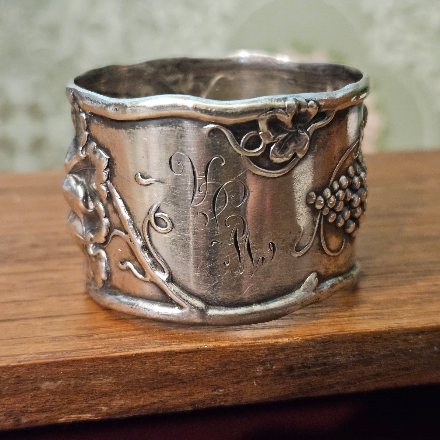 Sterling Silver Grapevine Monogram Napkin Ring