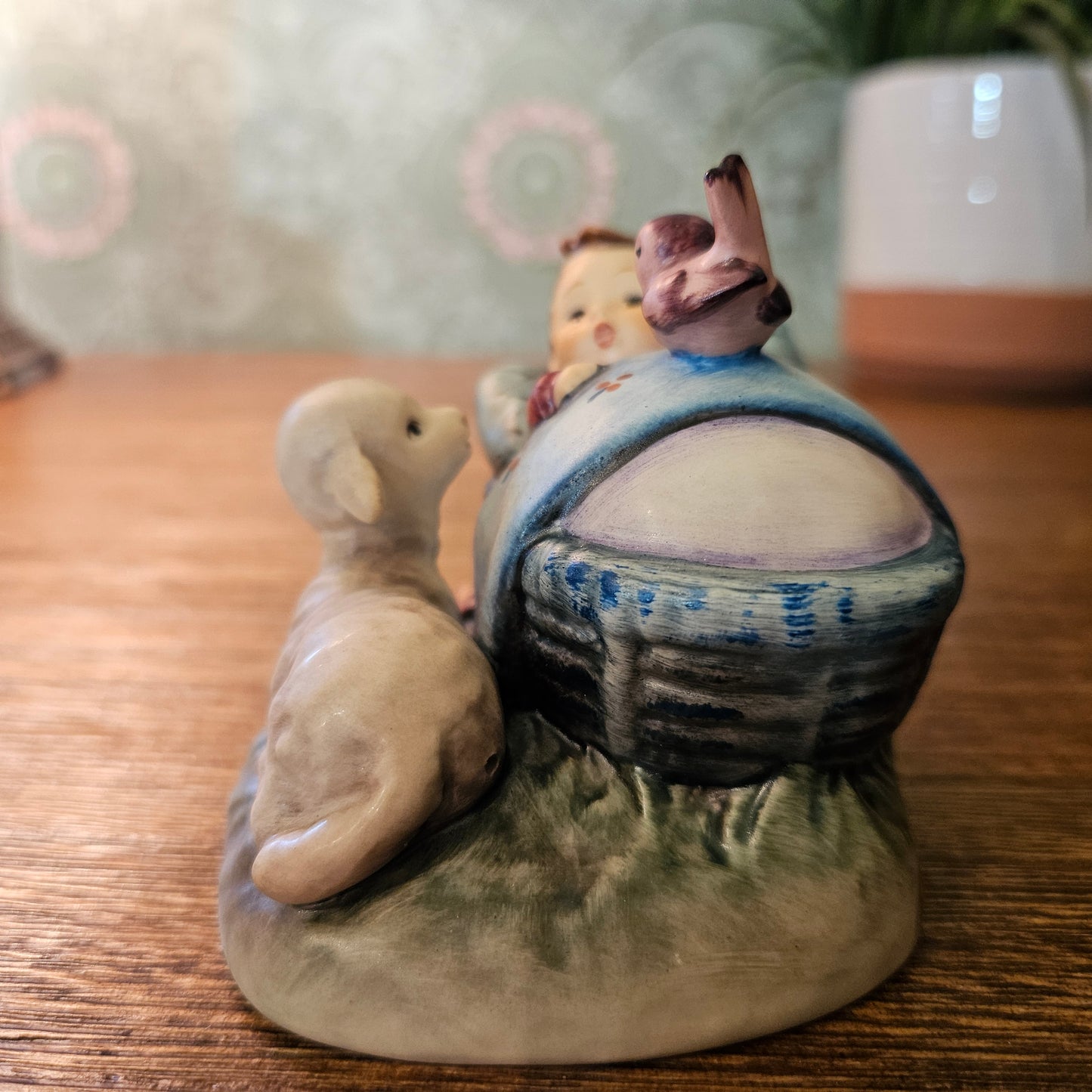 Goebel Hummel The Guardian HUM 455 with Original Box