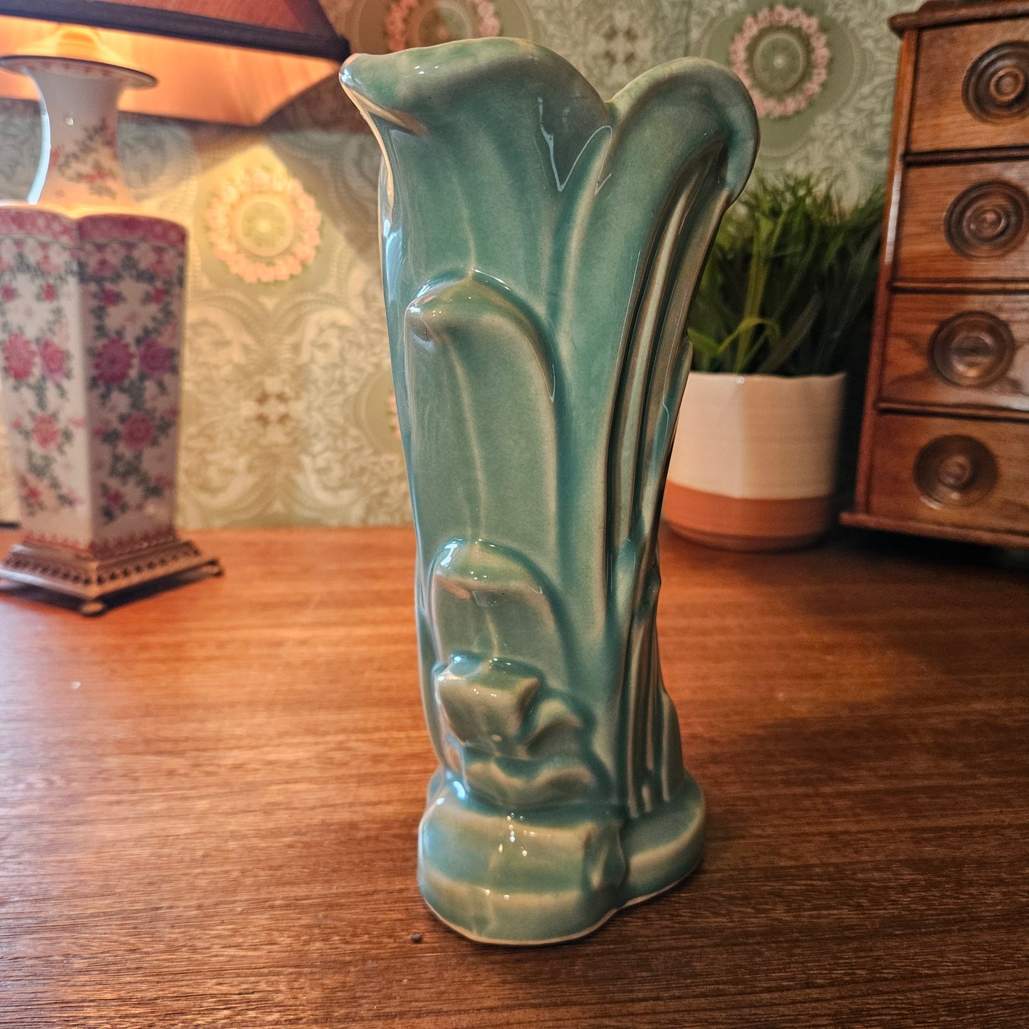 McCoy Turquoise Swan Fan Vase
