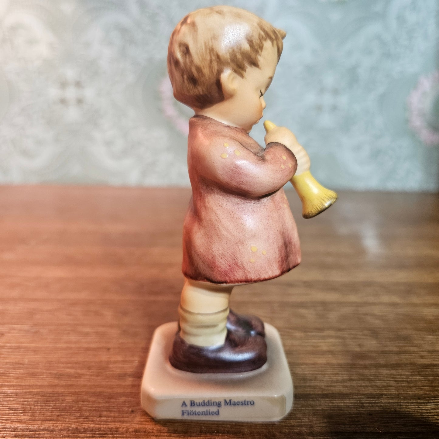 Hummel 477 A Budding Maestro Figurine with Box