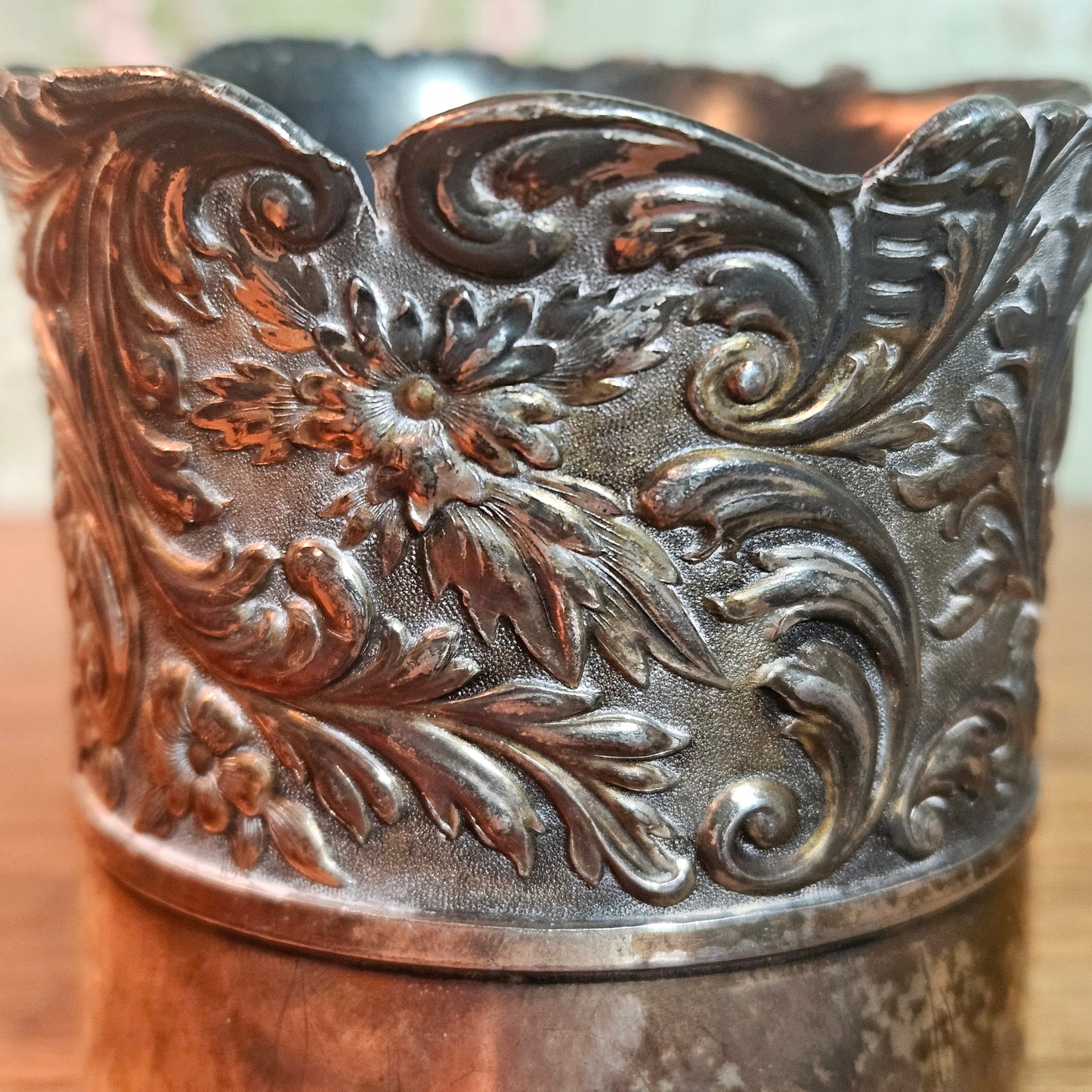 Meriden Quadruple Plate Floral Toothpick Holder